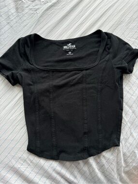 Hollister Women's Black Square-Neck Short Busty Baby Tee, size: womens XS